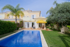 Property for sale in Quinta do Lago, Almancil, Vale do Lobo, Vilamoura, Quarteira - EMA12911