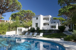 Villa for sale in Almancil, Quarteira, Vilamoura, Quinta do Lago, Vale do Lobo, Faro - EMA13142